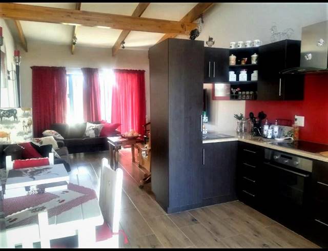 2 BEDROOM HOUSE RENTED IN CROSSWAYS FARM VILLAGE